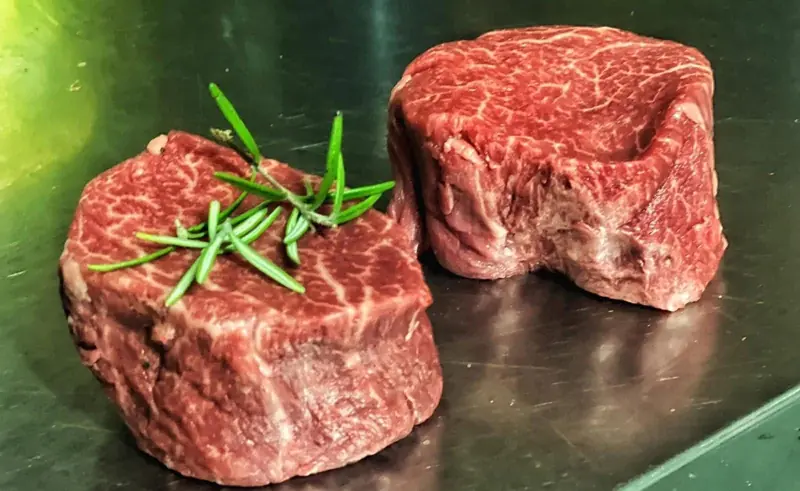 Marmorierte Filetsteaks
